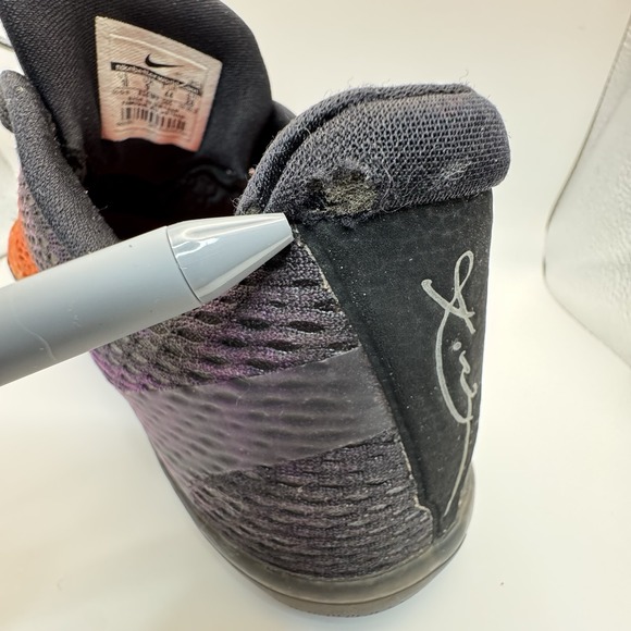 Size 10 Nike Kobe 11 Sunset 2016 836183-805  (USED & Original Box) - Picture 15 of 16